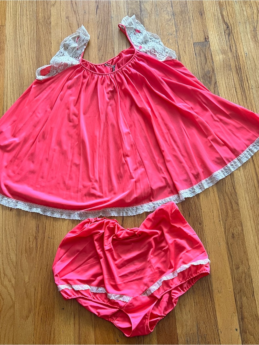 Vintage Hot Pink Lace-Trim Chemise Set